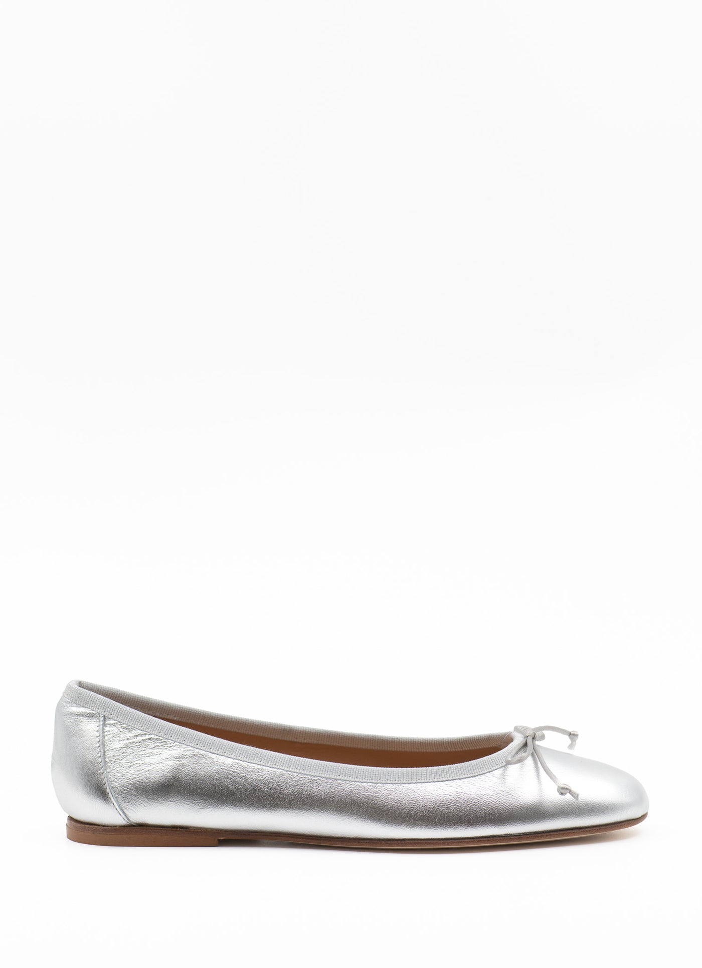 Scala in Silver Leather