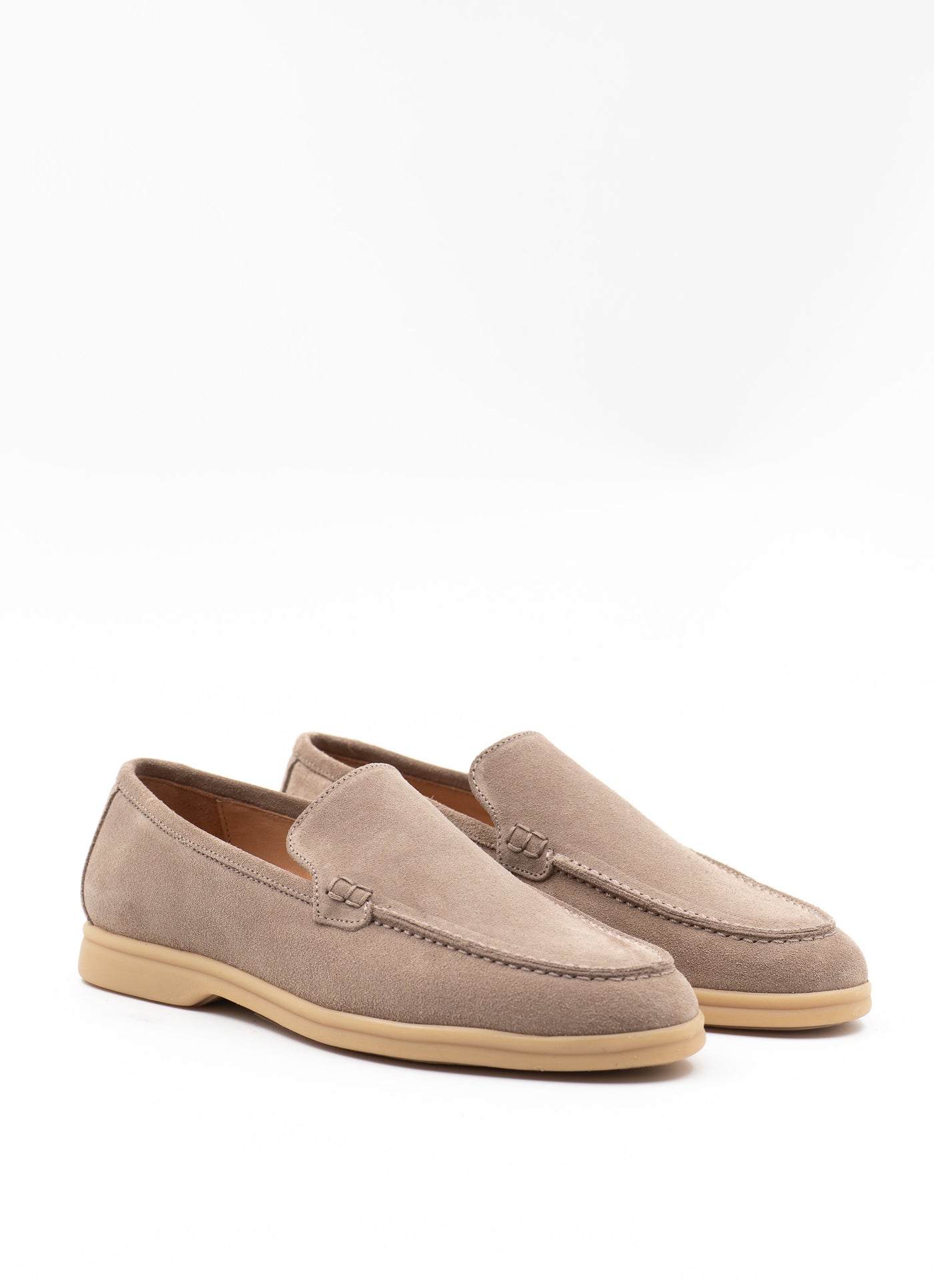 Minimal moccasin in taupe suede