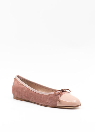 Two-tone ballet flats in pink
