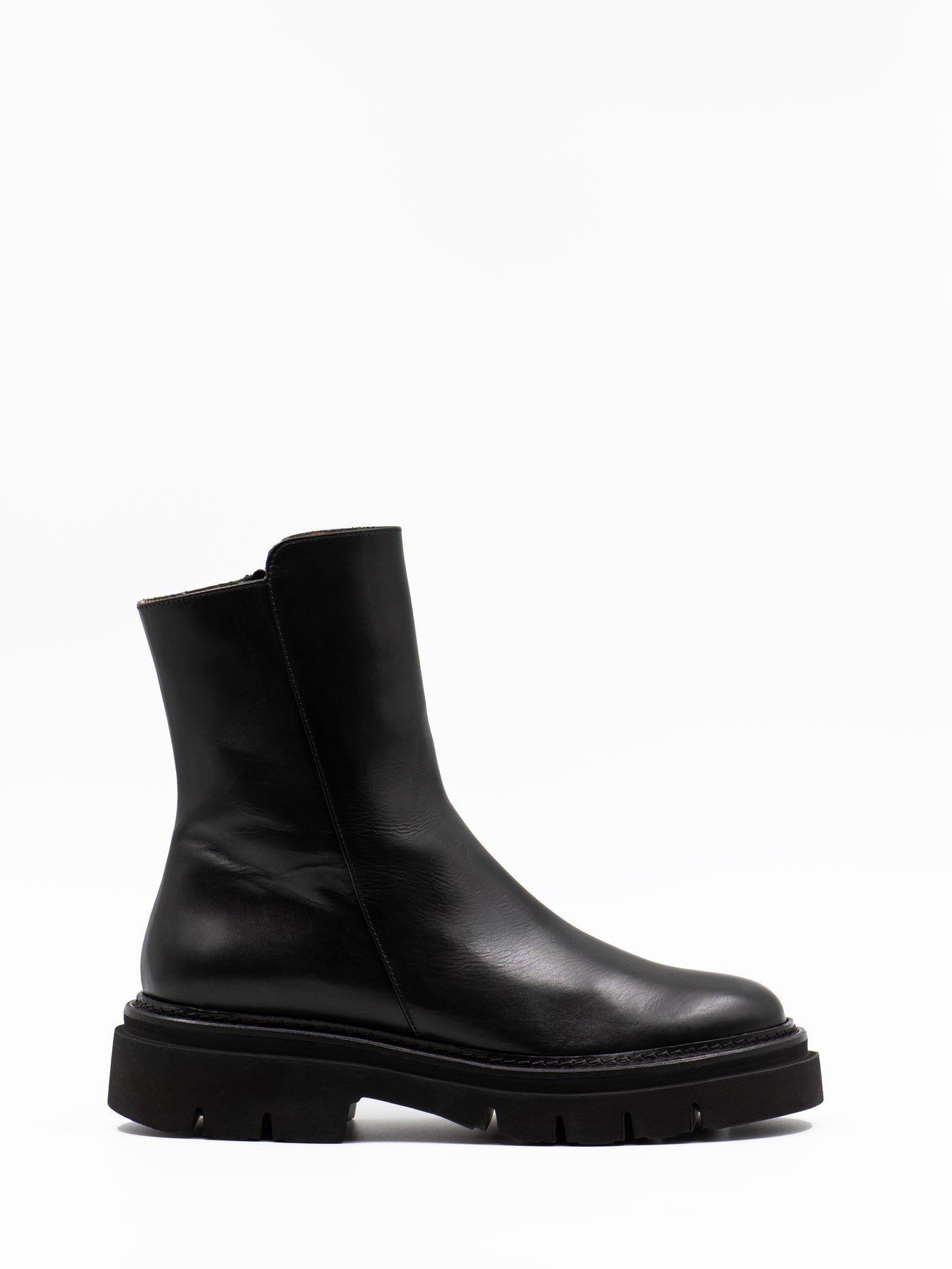 Smooth black leather boots with rubber sole