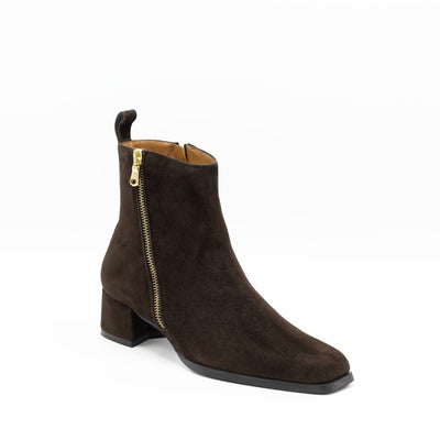 The Alice Boots in Brown Suede