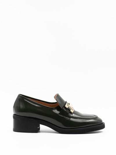 Embellished green glossy leather loafer
