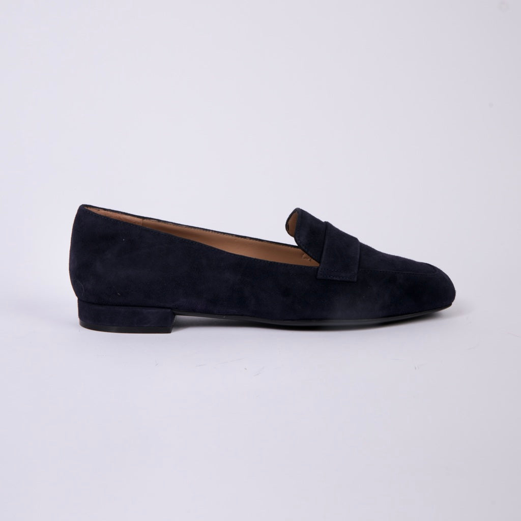Square-toe Loafers in navy suede