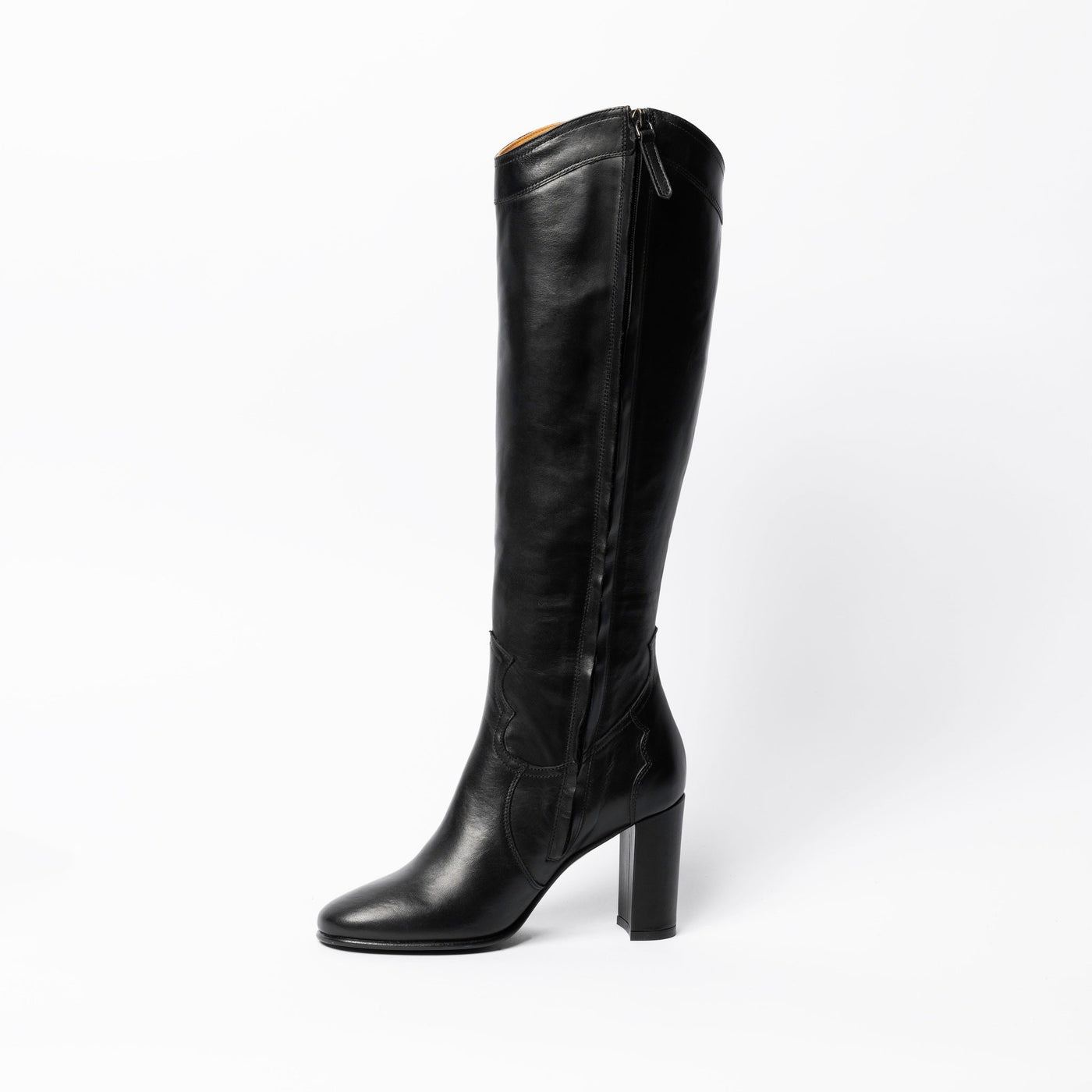 Dakota Boots in Black Leather