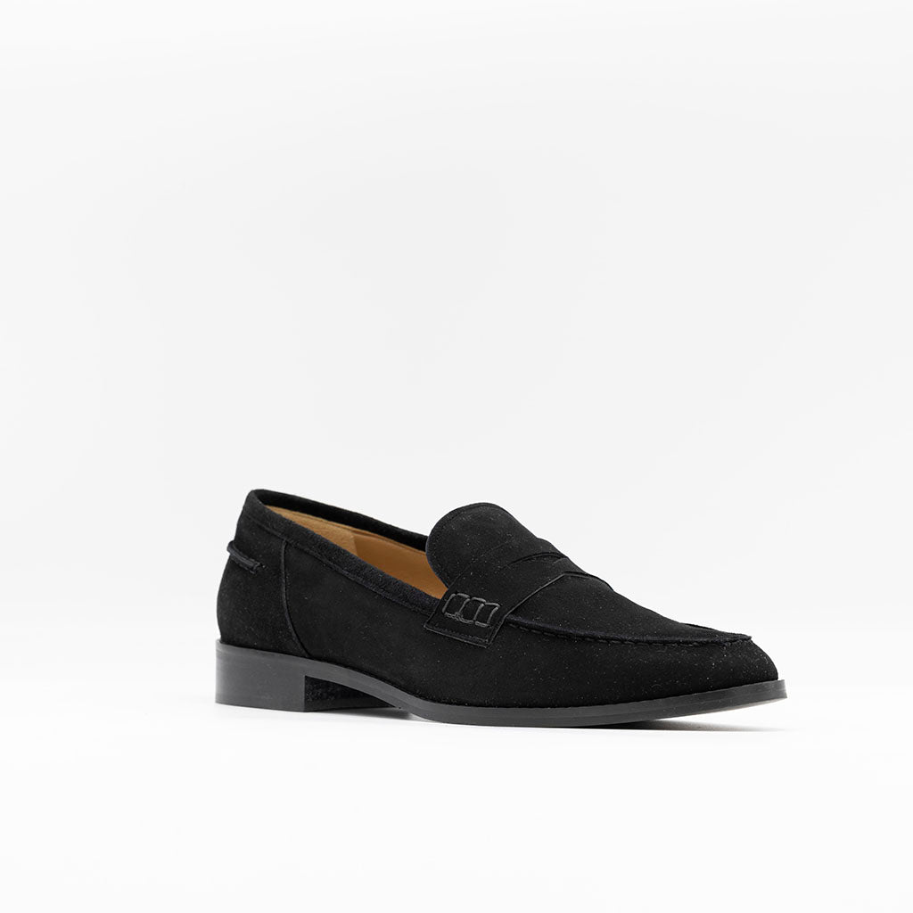  Women's classic Penny Loafers in black suede leather. 