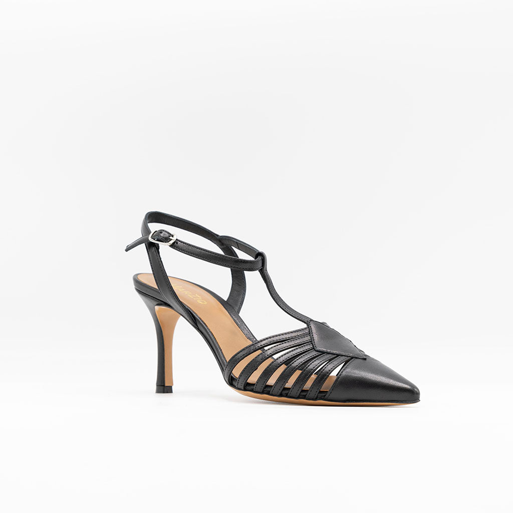 Point-toe cage leather pumps