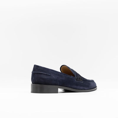 Women's classic Penny Loafers in navy suede leather. 