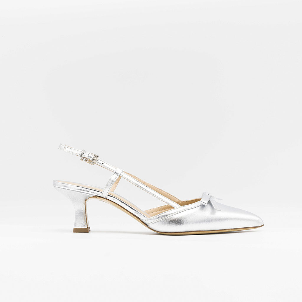 Silver leather slingback sandals with a bow