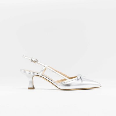 Silver leather slingback sandals with a bow