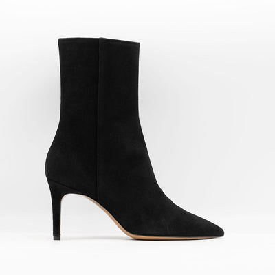 Ankle boots in black suede with stiletto heels. 