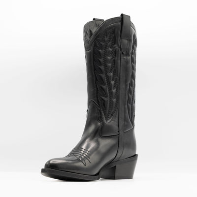 Cowboy boots in black calf leather. Handmade in Italy. 