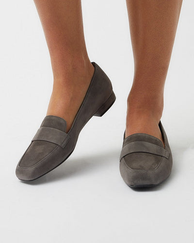 Square-toe Loafers in Grey suede